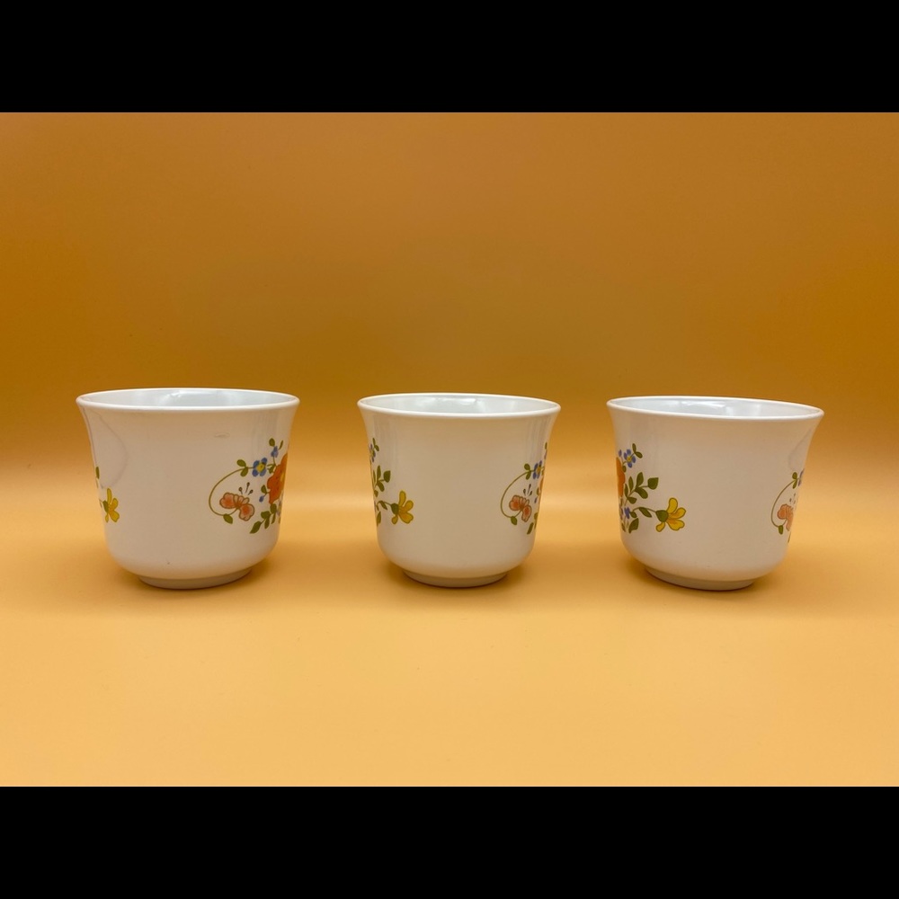 SOLD Vintage Corelle Wildflower Mug Set of 3 - Picture 2 of 9